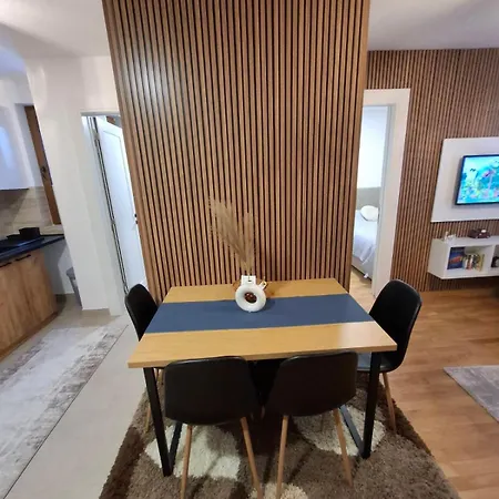 Nina Divcinova * Divčibare